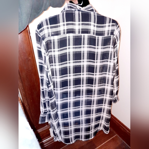 Top - Picture 3 of 6